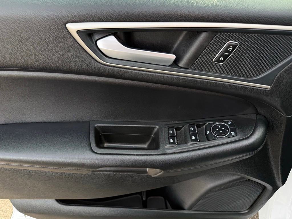 Used 2024 Ford Edge SEL image 20