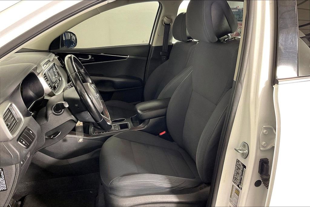 Used 2016 Kia Sorento FWD w/ LX Convenience Package image 34