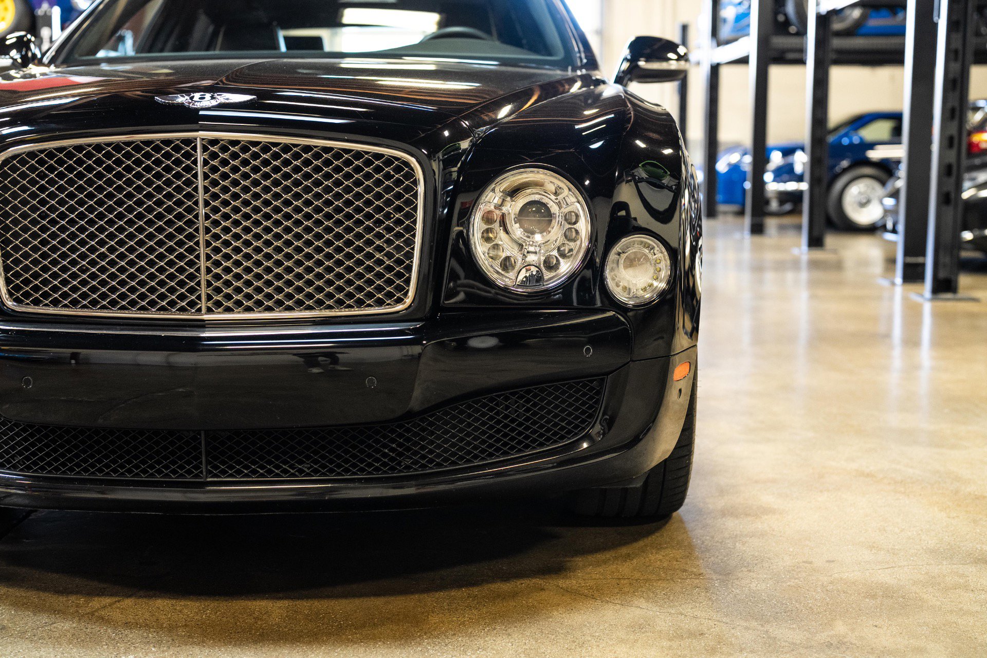 Used 2014 Bentley Mulsanne image 18