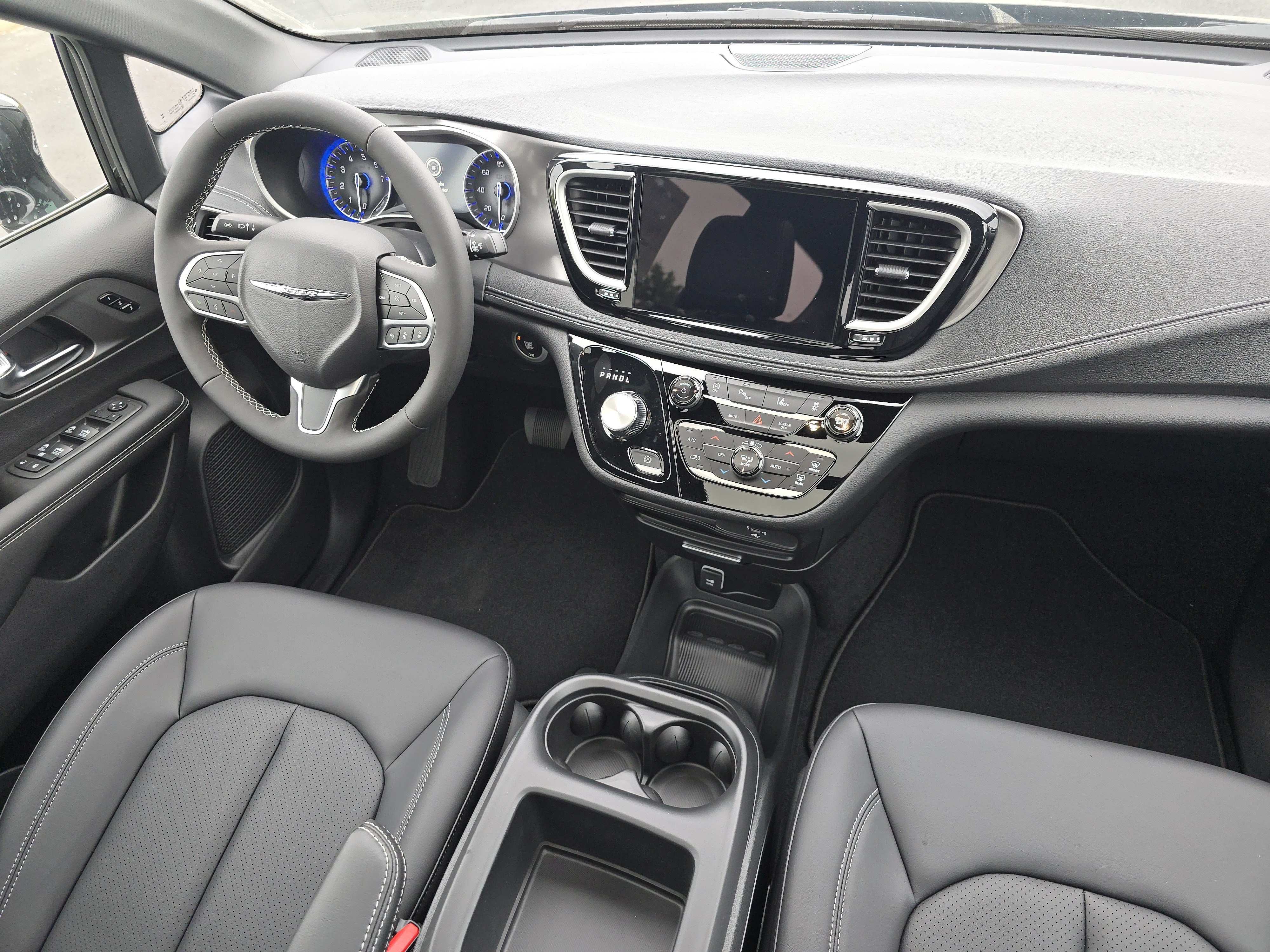 New 2026 Chrysler Pacifica Select FWD image 23