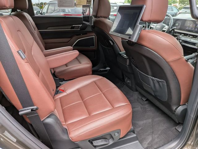 Used 2023 Kia Telluride EX w/ EX Captain's Chair Package AWD/4WD image 24