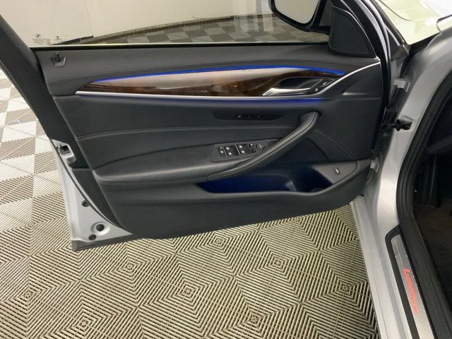 Used 2017 BMW 540i xDrive AWD/4WD image 24