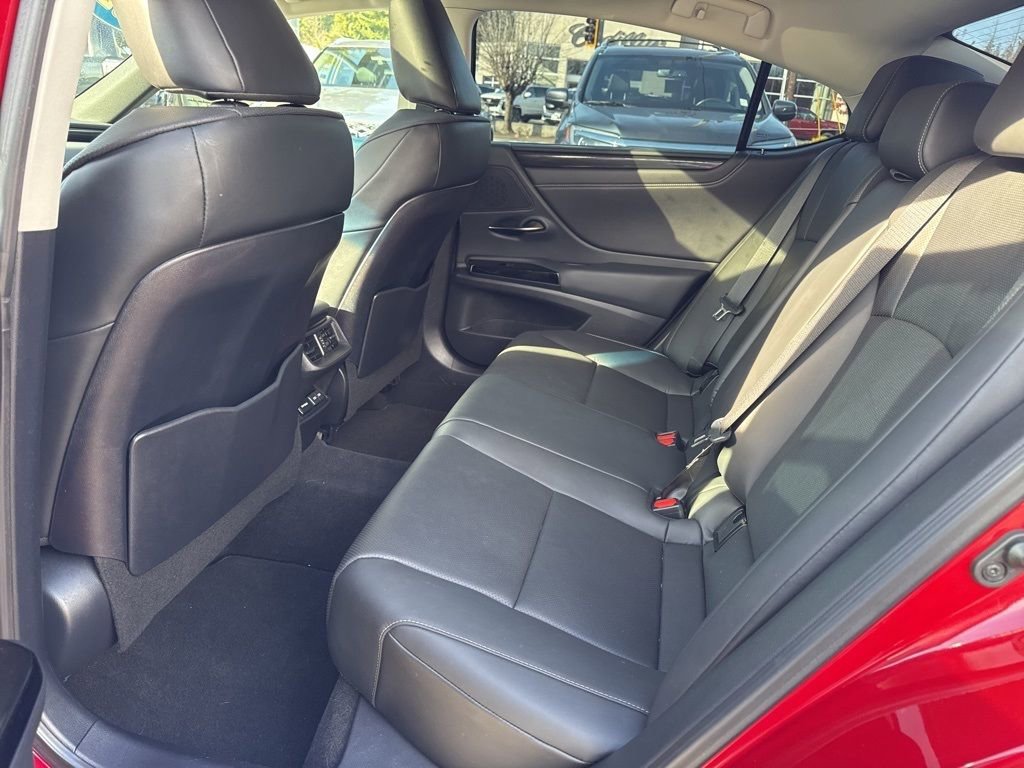 Used 2024 Lexus ES 350 w/ Accessory Package (Z1) image 37