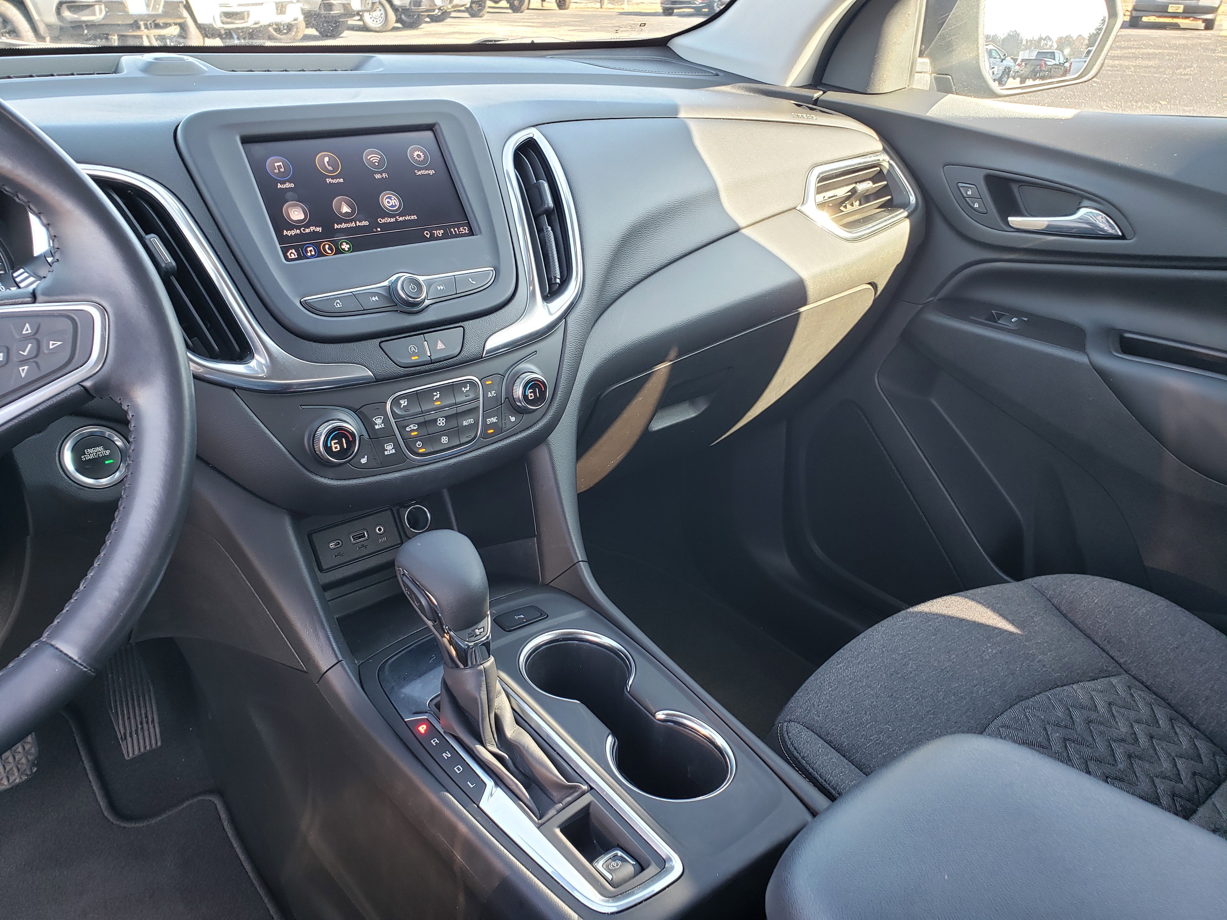 Used 2022 Chevrolet Equinox LT w/ Driver Convenience Package image 22