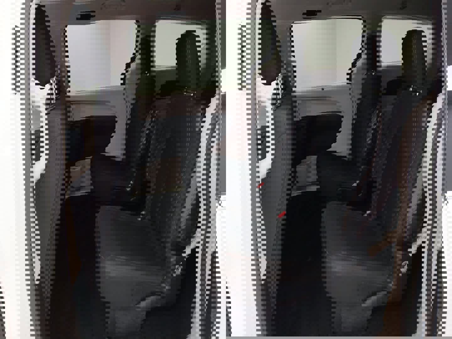 Used 2019 Chrysler Pacifica Touring Plus w/ Cold Weather Group image 11