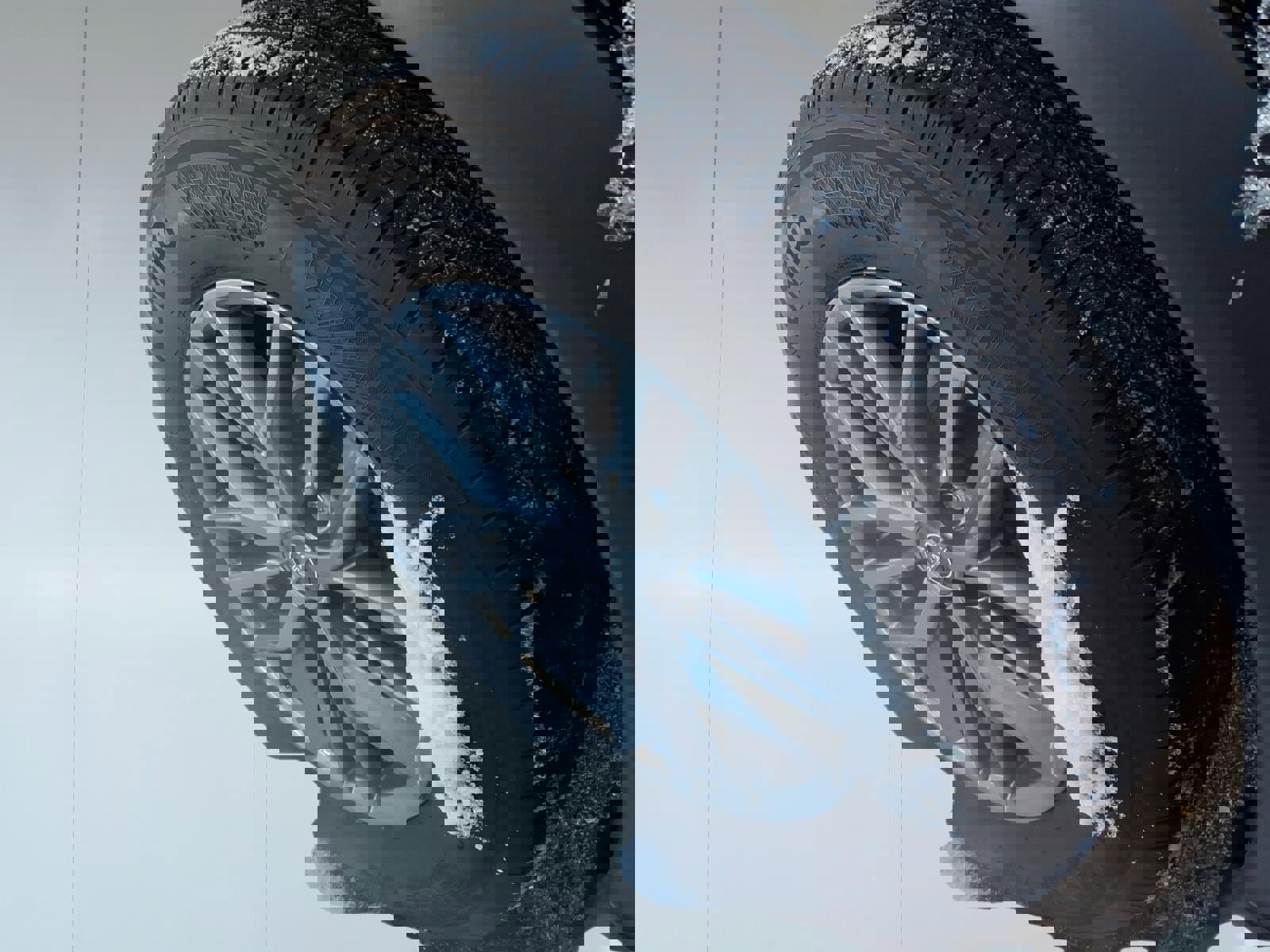 Used 2025 Nissan Rogue S image 5