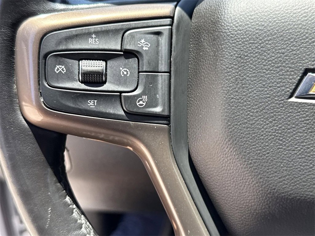 Used 2022 Chevrolet Silverado 3500 High Country image 37