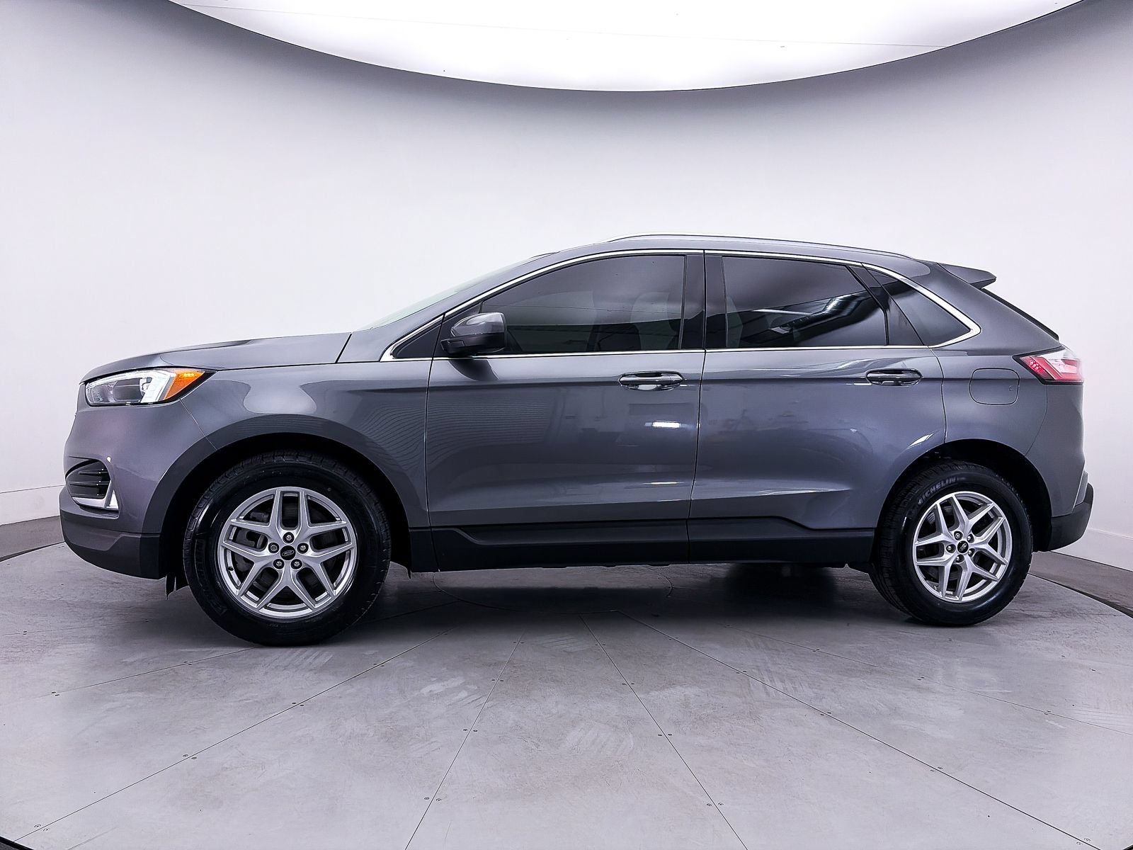 Used 2024 Ford Edge SEL w/ Convenience Package AWD/4WD image 38