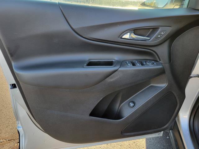 Used 2020 Chevrolet Equinox LT w/ Driver Convenience Package FWD image 12