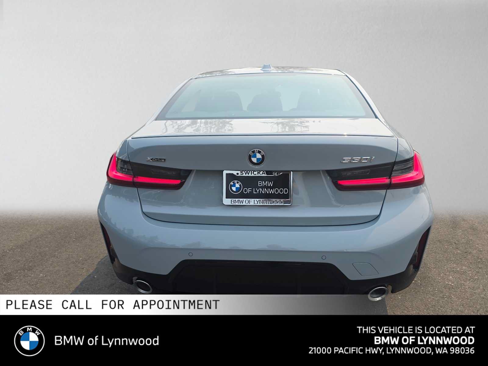 New 2026 BMW 330i xDrive Sedan w/ M Sport Package AWD/4WD image 4