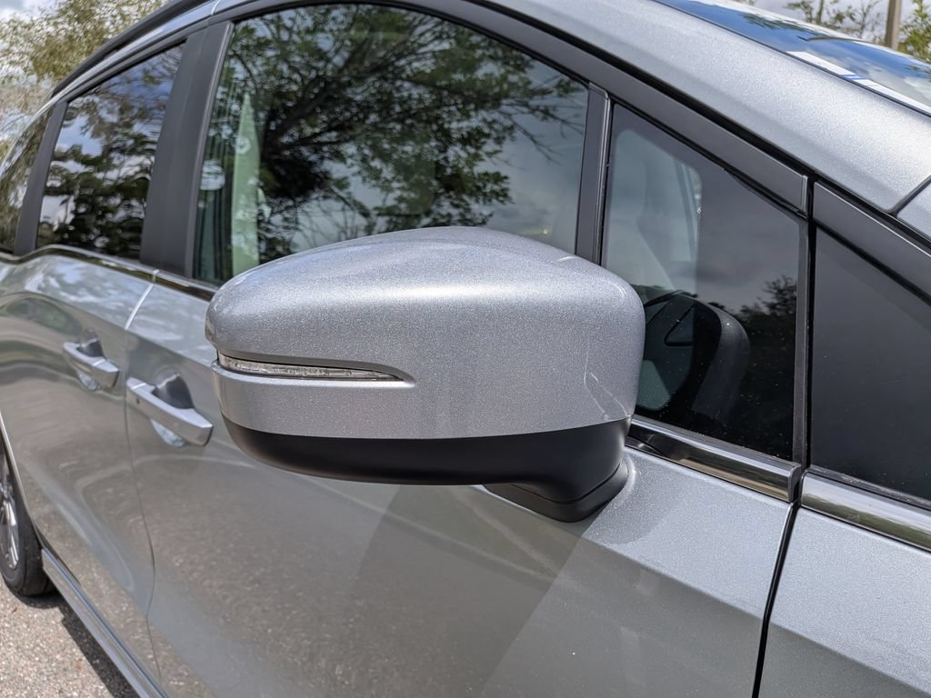 New 2026 Honda Odyssey Touring image 11