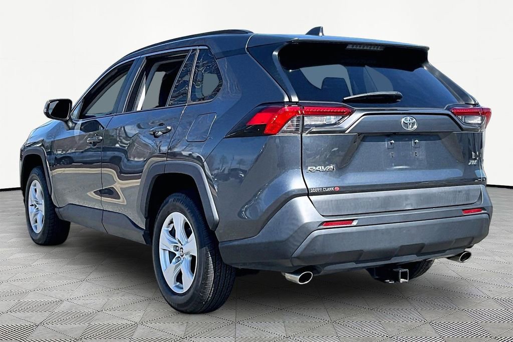 Used 2020 Toyota RAV4 XLE image 5