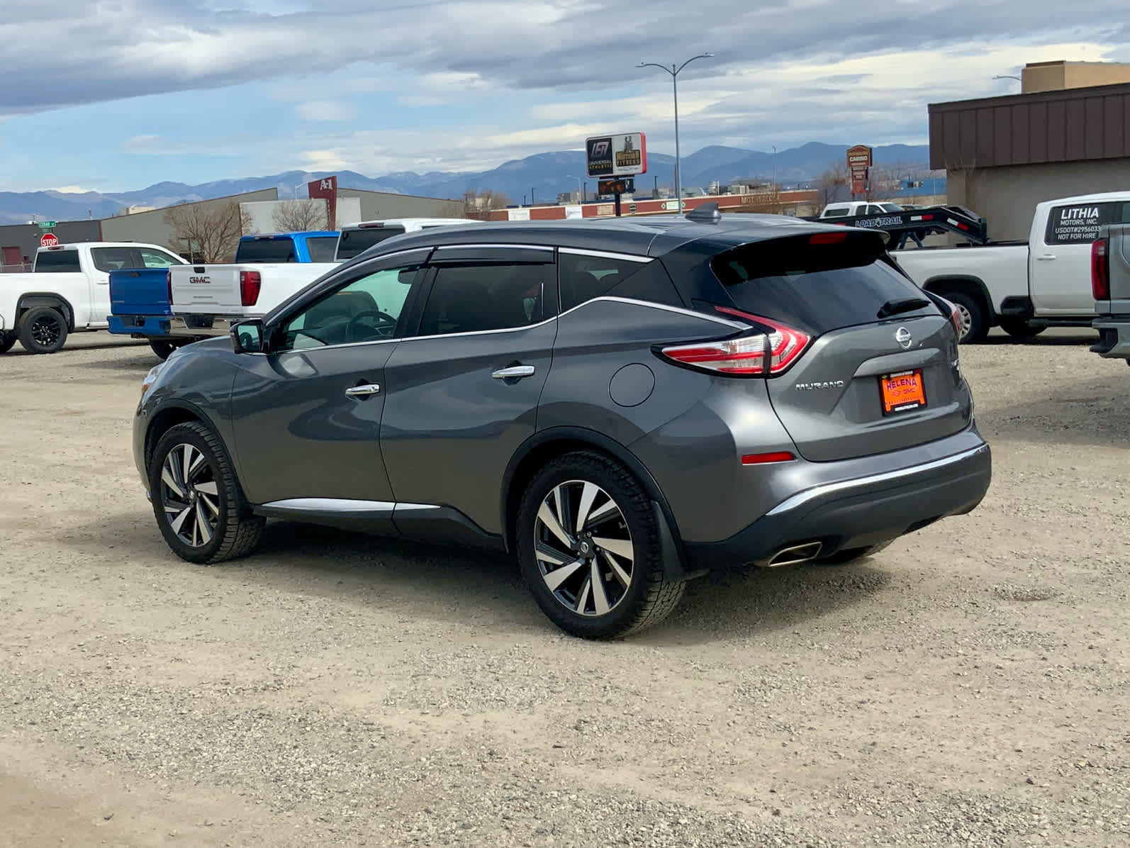 Used 2018 Nissan Murano SV image 3