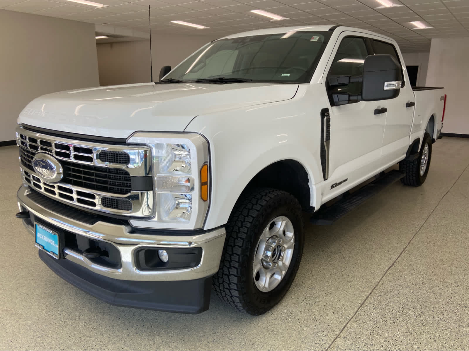 Used 2025 Ford F250 XLT AWD/4WD image 3