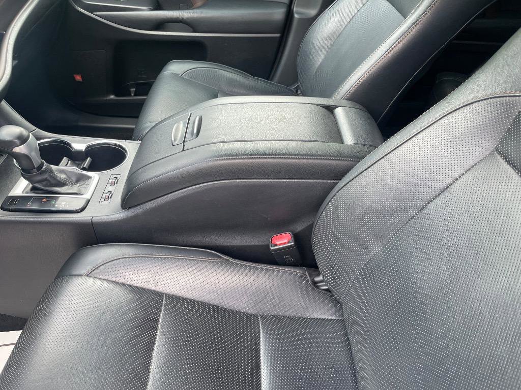 Used 2015 Toyota Highlander Limited Platinum AWD/4WD image 15