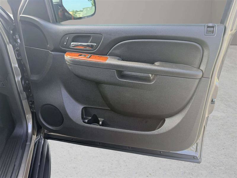Used 2013 Chevrolet Tahoe LT w/ All-Star Edition AWD/4WD image 31