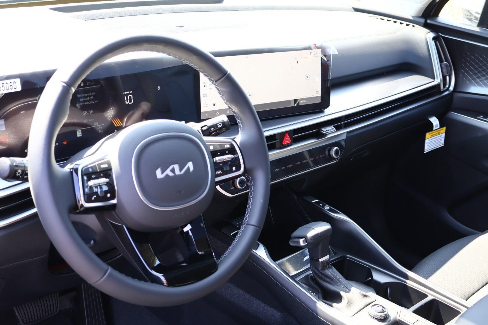 Used 2025 Kia Sorento S w/ Panoramic Sunroof Package image 25