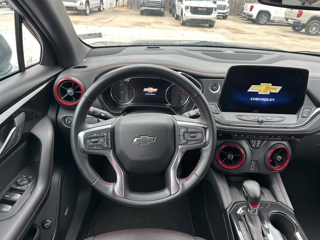 Used 2025 Chevrolet Blazer RS FWD image 11