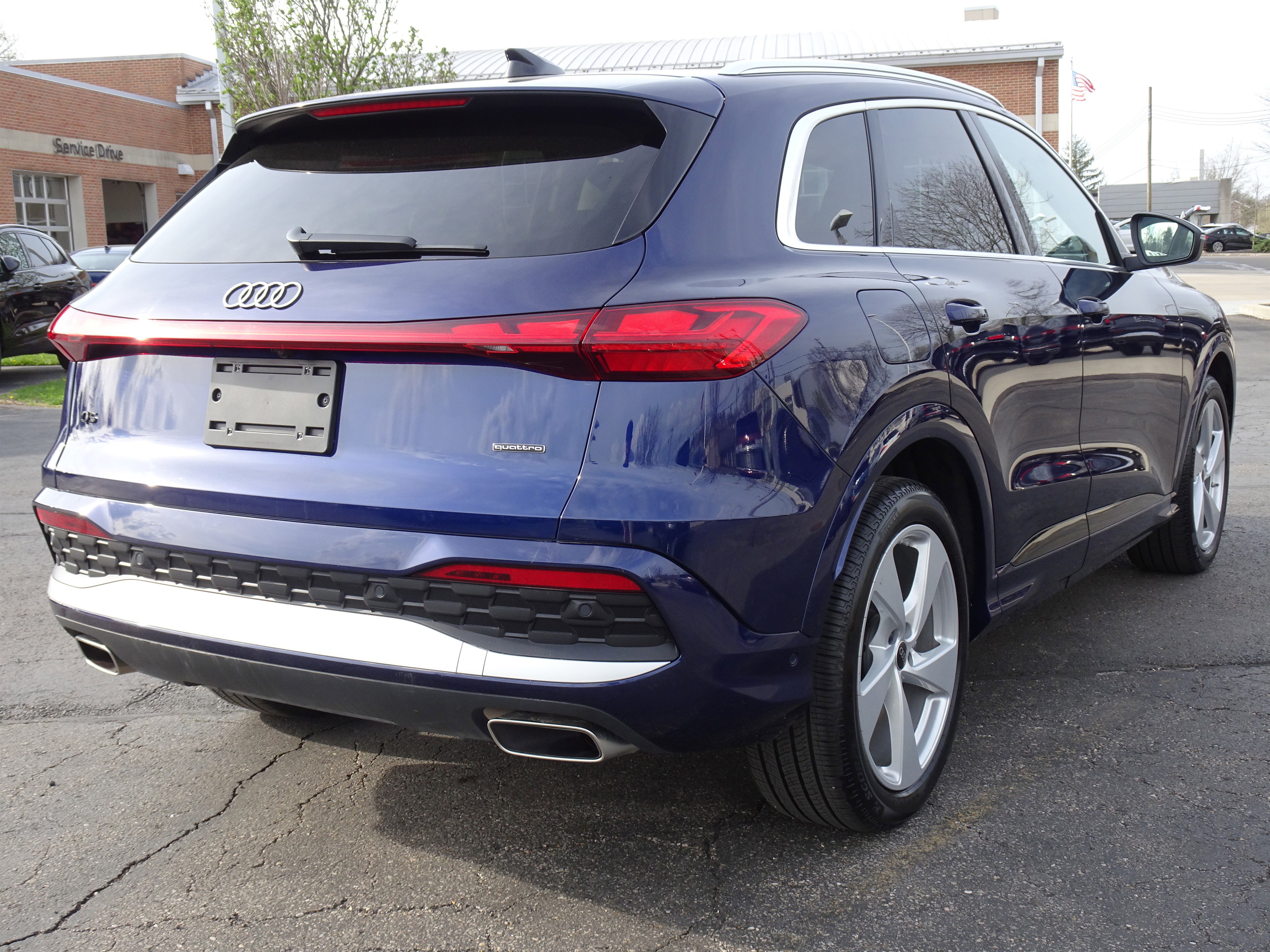 Certified 2025 Audi Q5 Prestige image 5