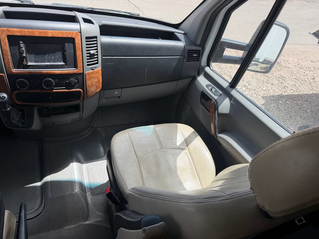 Used 2017 Mercedes-Benz Sprinter 3500 image 18