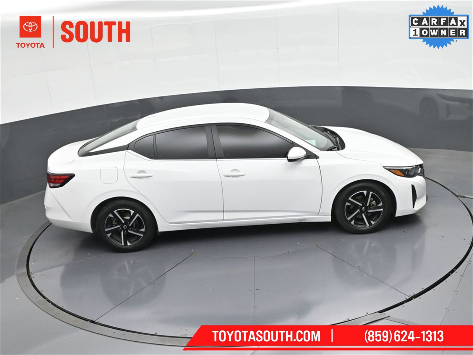 Used 2025 Nissan Sentra SV image 39