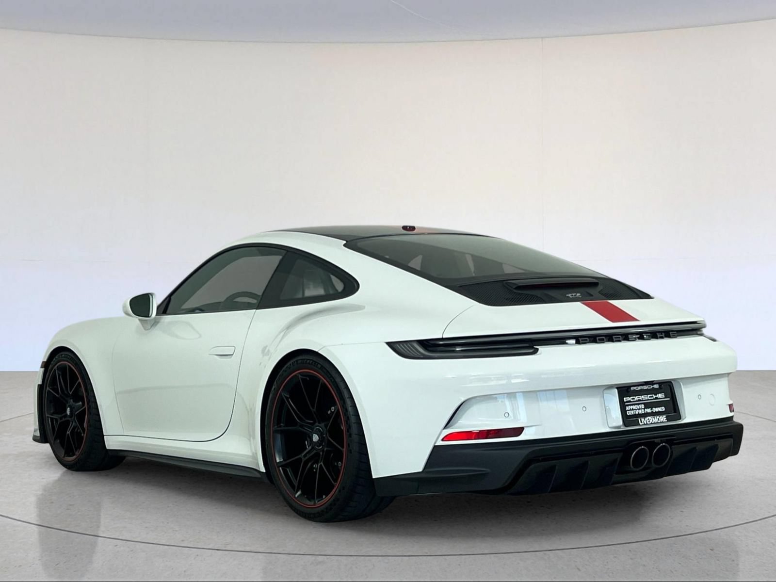Certified 2022 Porsche 911 GT3 RWD image 3