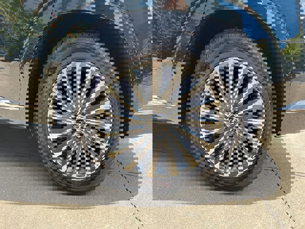 Used 2024 Hyundai Palisade Calligraphy image 11