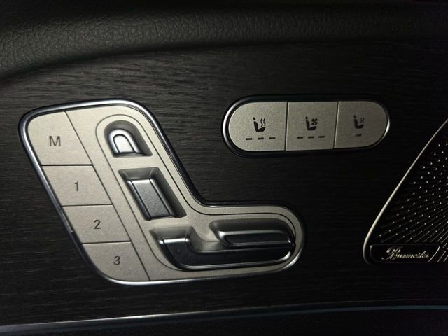 Used 2025 Mercedes-Benz GLE 450e 4MATIC image 12