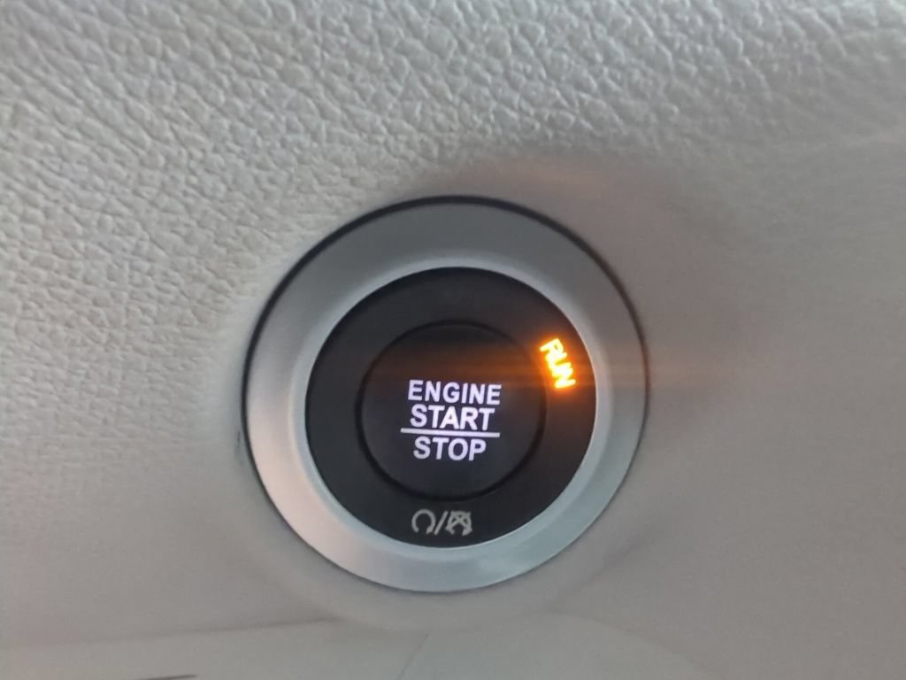 Used 2017 Chrysler Pacifica Touring Plus FWD image 28