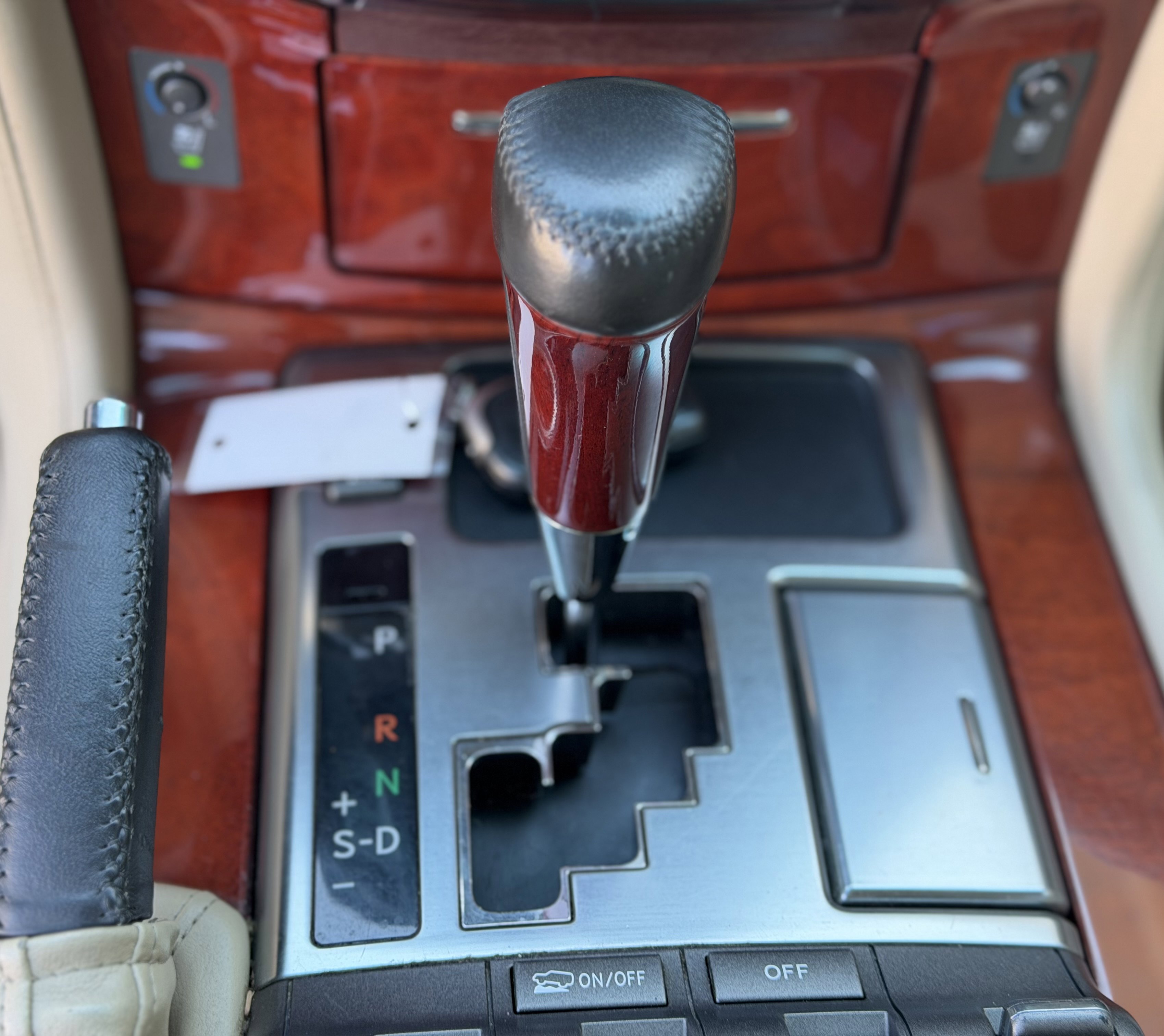 Used 2008 Lexus LX 570 4WD image 31
