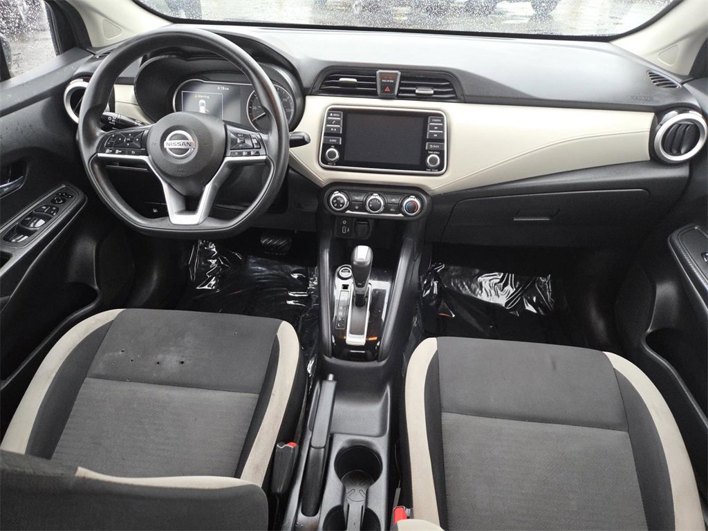 Used 2021 Nissan Versa SV image 18