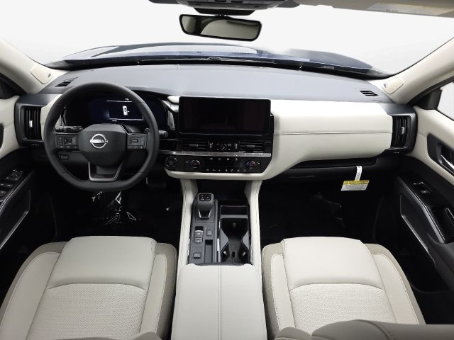 New 2026 Nissan Pathfinder SL w/ SL Premium Package FWD image 13