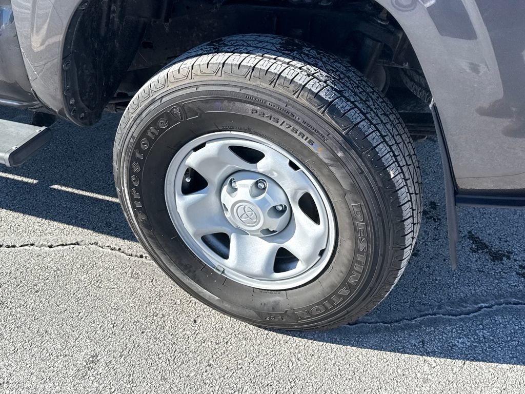 Used 2022 Toyota Tacoma SR image 16