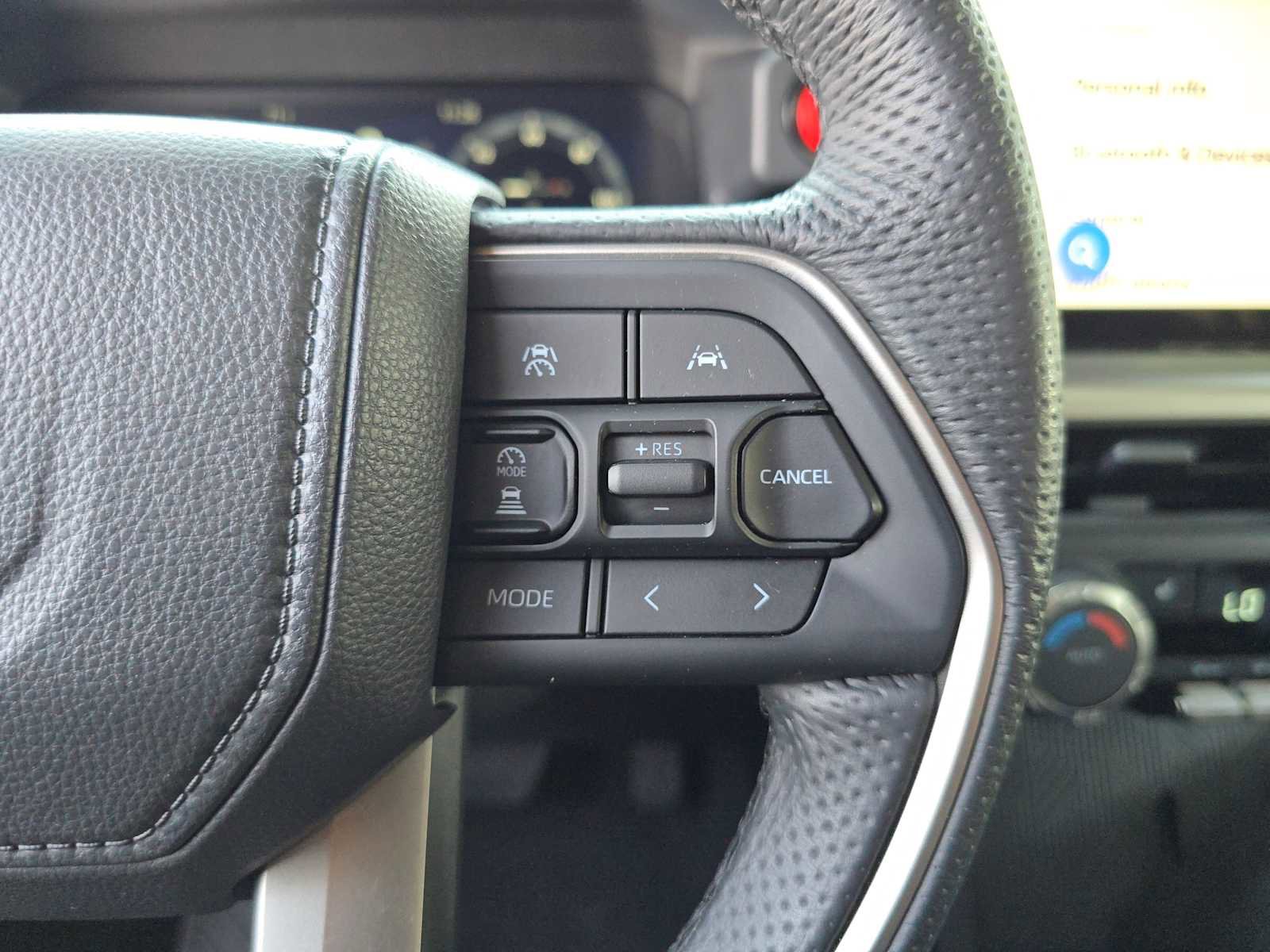Certified 2025 Toyota Tacoma TRD Off-Road AWD/4WD image 29
