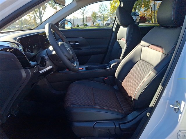 New 2026 Nissan Kicks SR w/ Cold Weather Package image 11