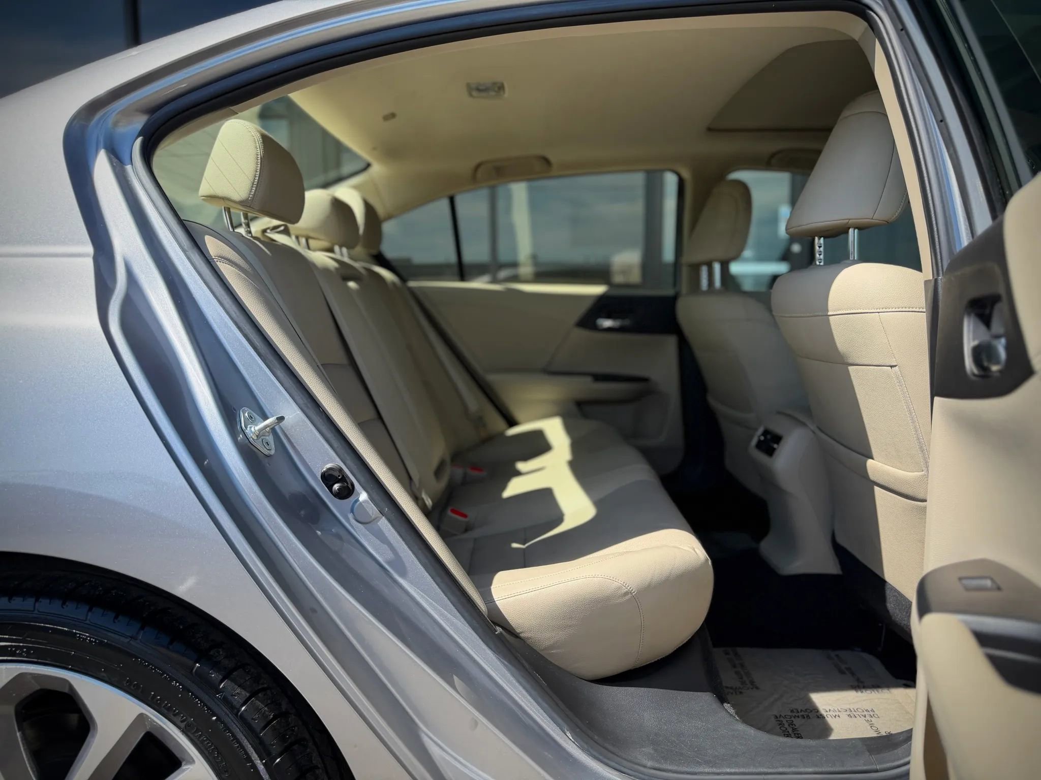 Used 2017 Honda Accord EX-L image 17