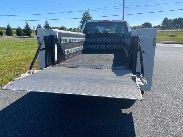 Used 2017 Ford F250 XL w/ Power Equipment Group AWD/4WD image 30