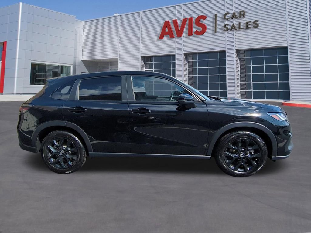 Used 2025 Honda HR-V Sport image 5