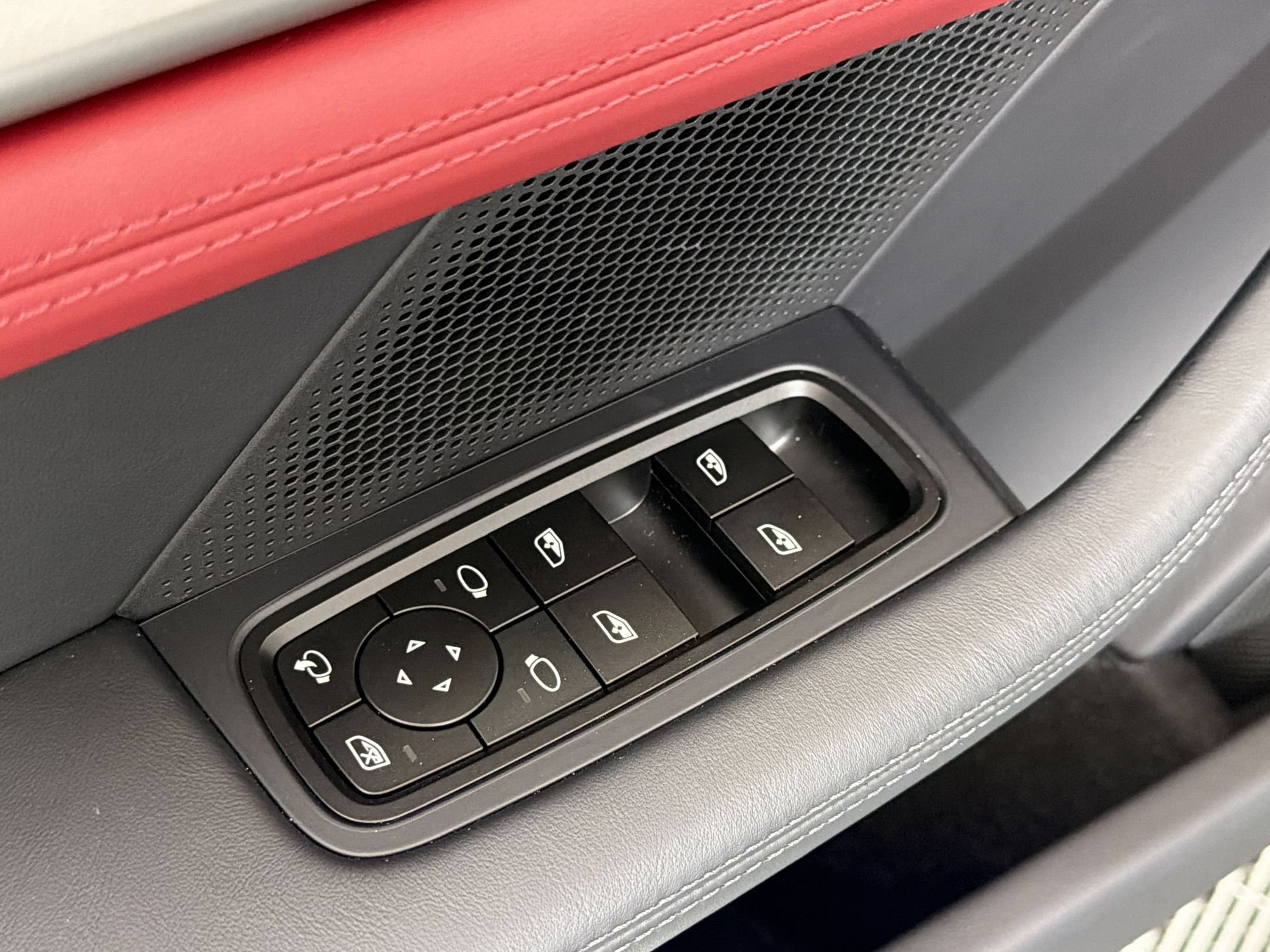 New 2026 Porsche Taycan AWD/4WD image 24