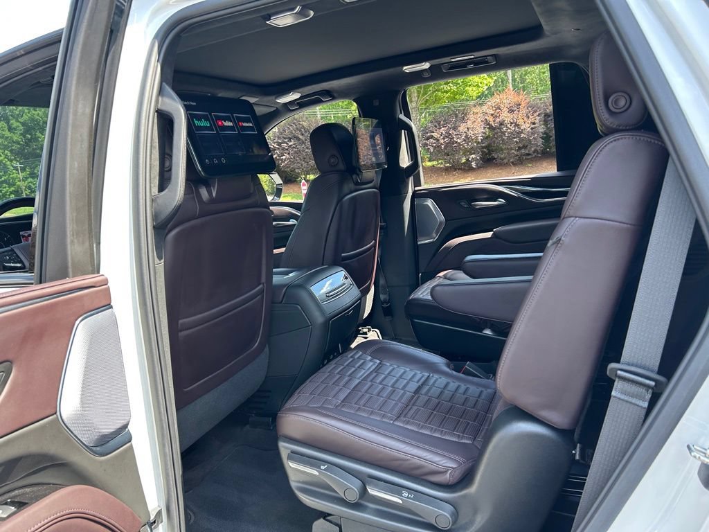 Used 2023 Cadillac Escalade V w/ LPO, ONYX Package AWD/4WD image 43
