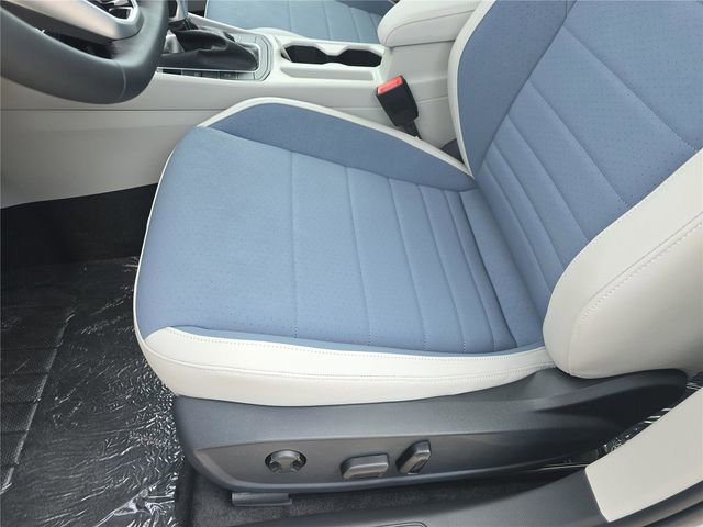 New 2026 Volkswagen Jetta SE FWD image 16