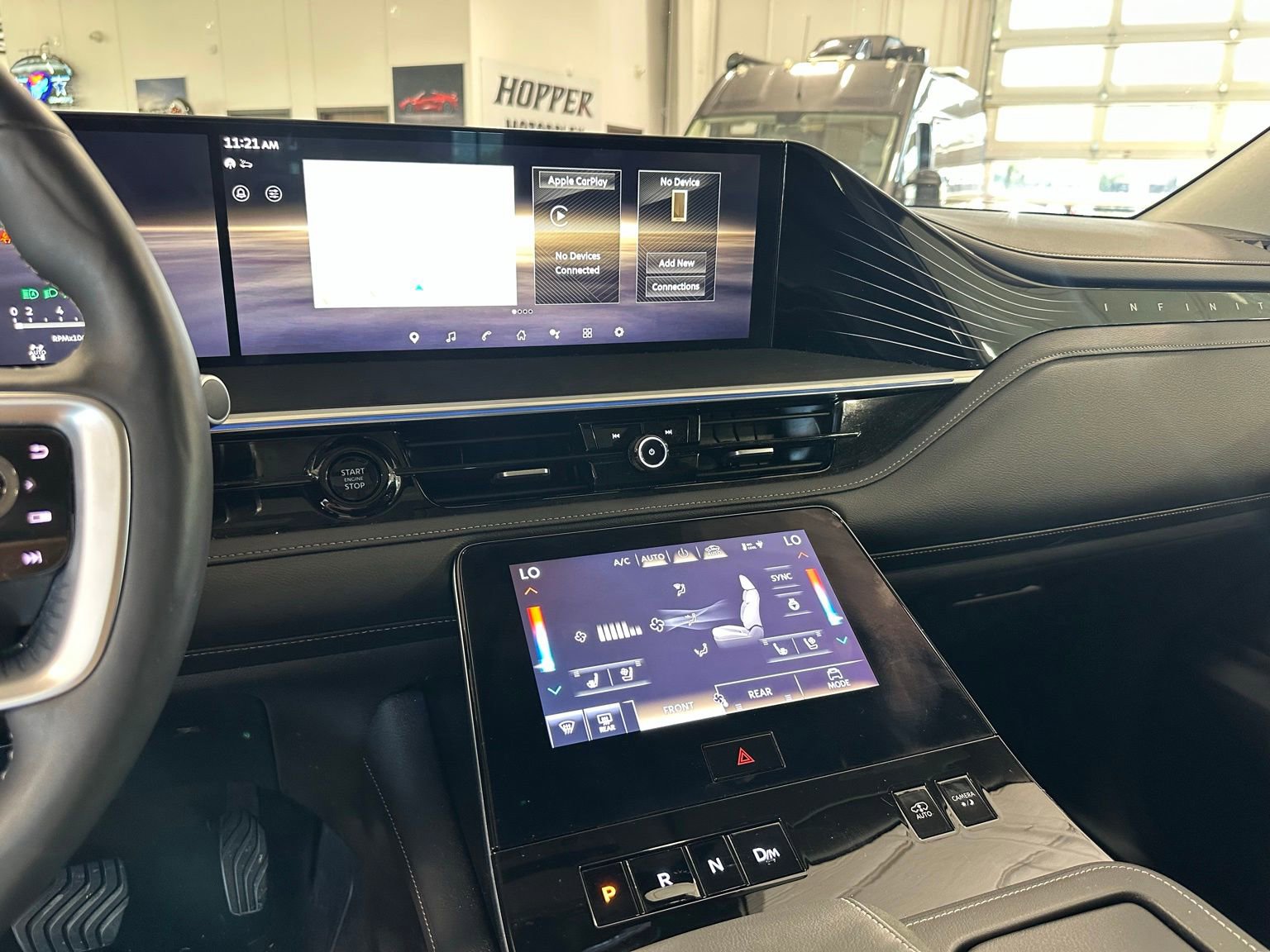 Used 2025 INFINITI QX80 Sensory AWD/4WD image 15