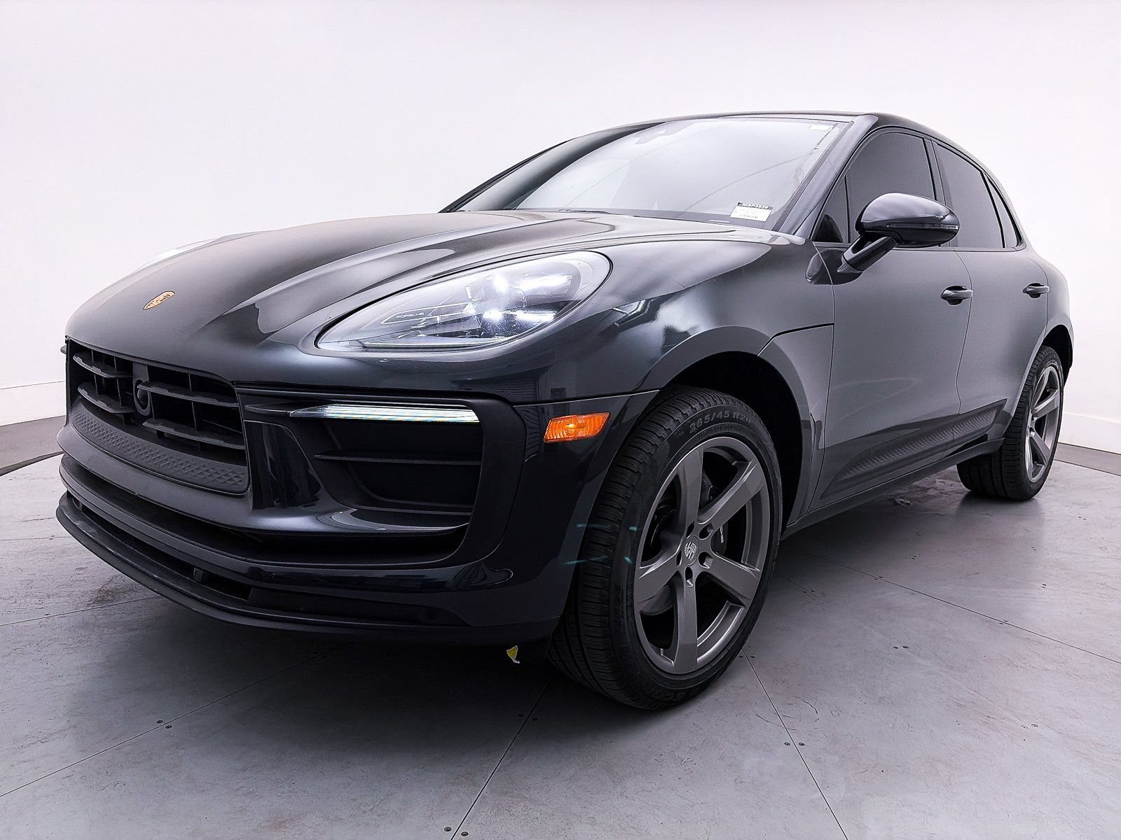 Used 2024 Porsche Macan AWD/4WD image 14