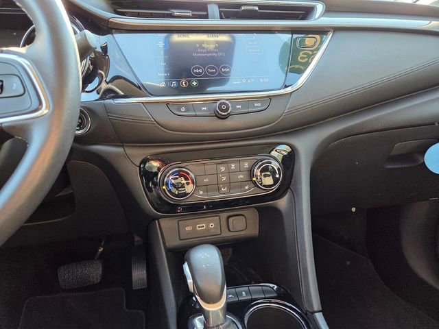 Used 2023 Buick Encore GX Preferred w/ Cold Weather Comfort Package AWD/4WD image 28