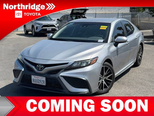 Used 2021 Toyota Camry SE w/ Carpet Mat Package (TMS)