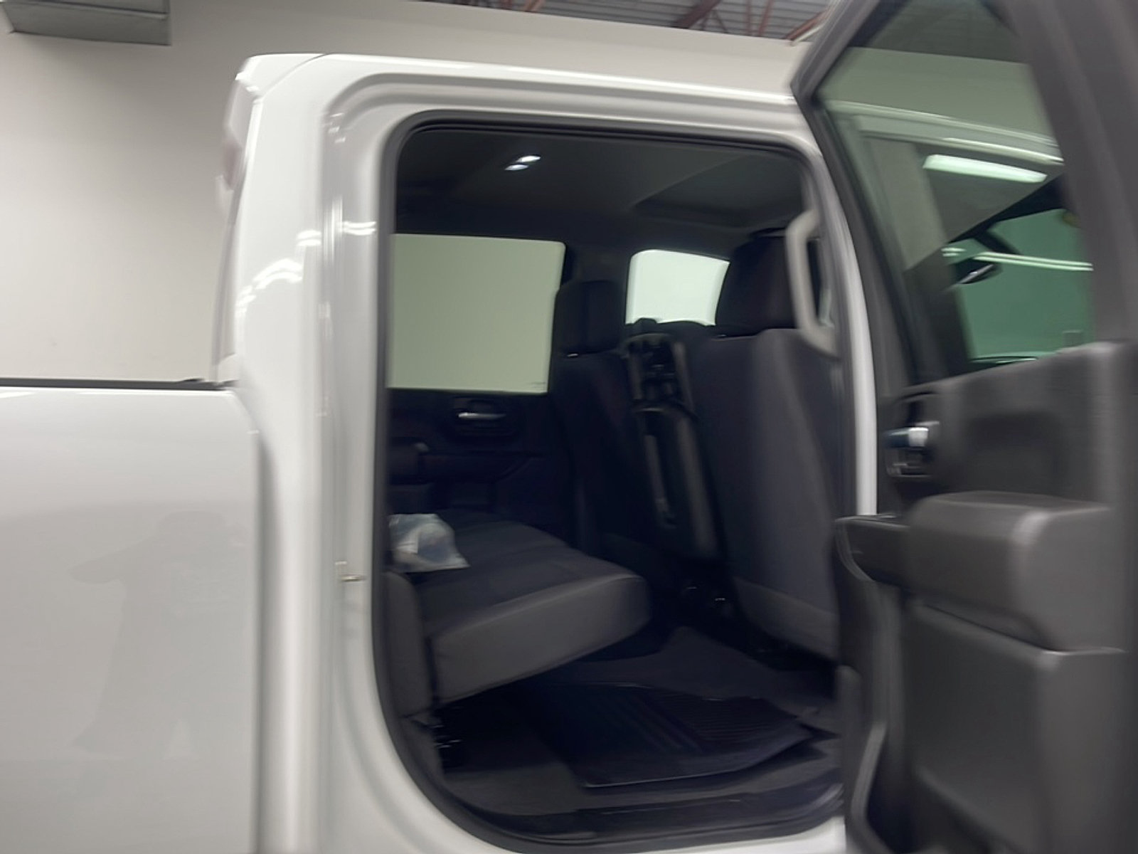 Used 2023 Chevrolet Silverado 2500 Custom w/ Custom Convenience Package AWD/4WD image 17