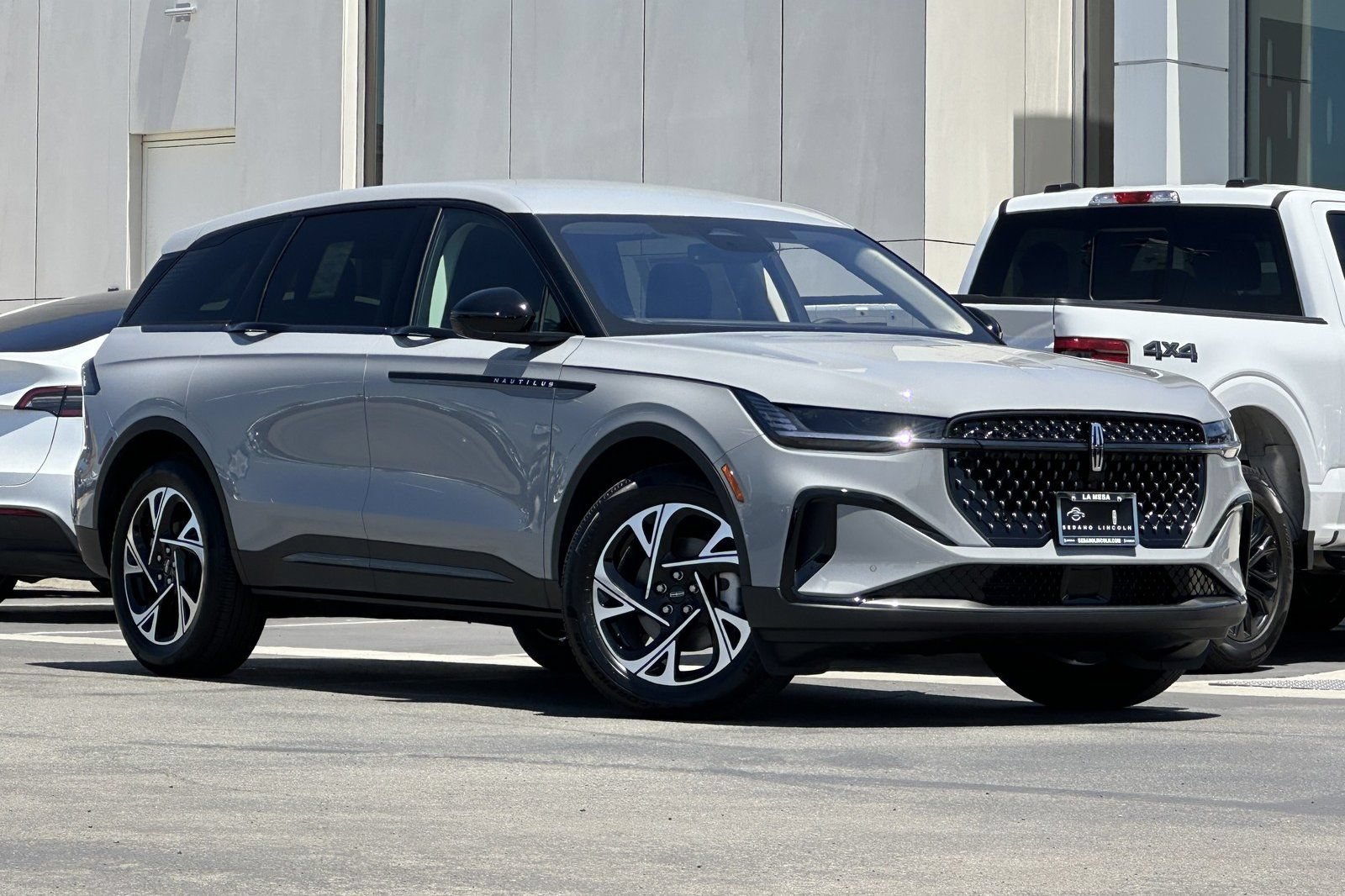 New 2026 Lincoln Nautilus Premier w/ Jet Appearance Package AWD/4WD image 27