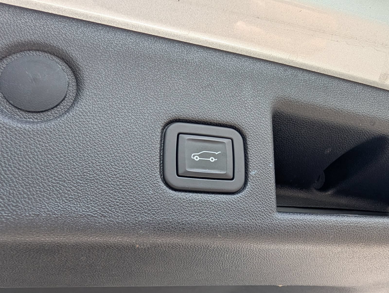 Used 2020 Chevrolet Equinox LT AWD/4WD image 34