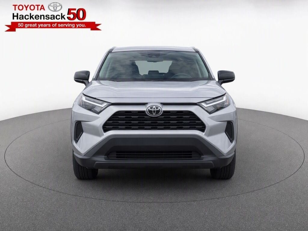 Used 2025 Toyota RAV4 LE FWD image 37