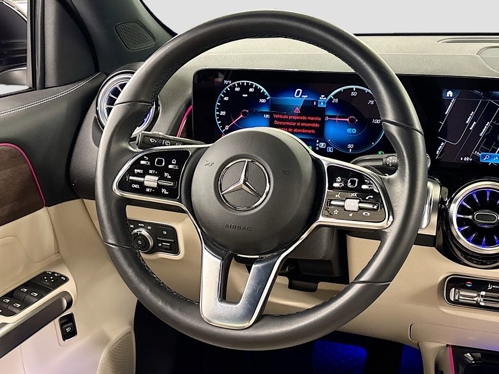 Used 2023 Mercedes-Benz EQB 300 4MATIC image 18